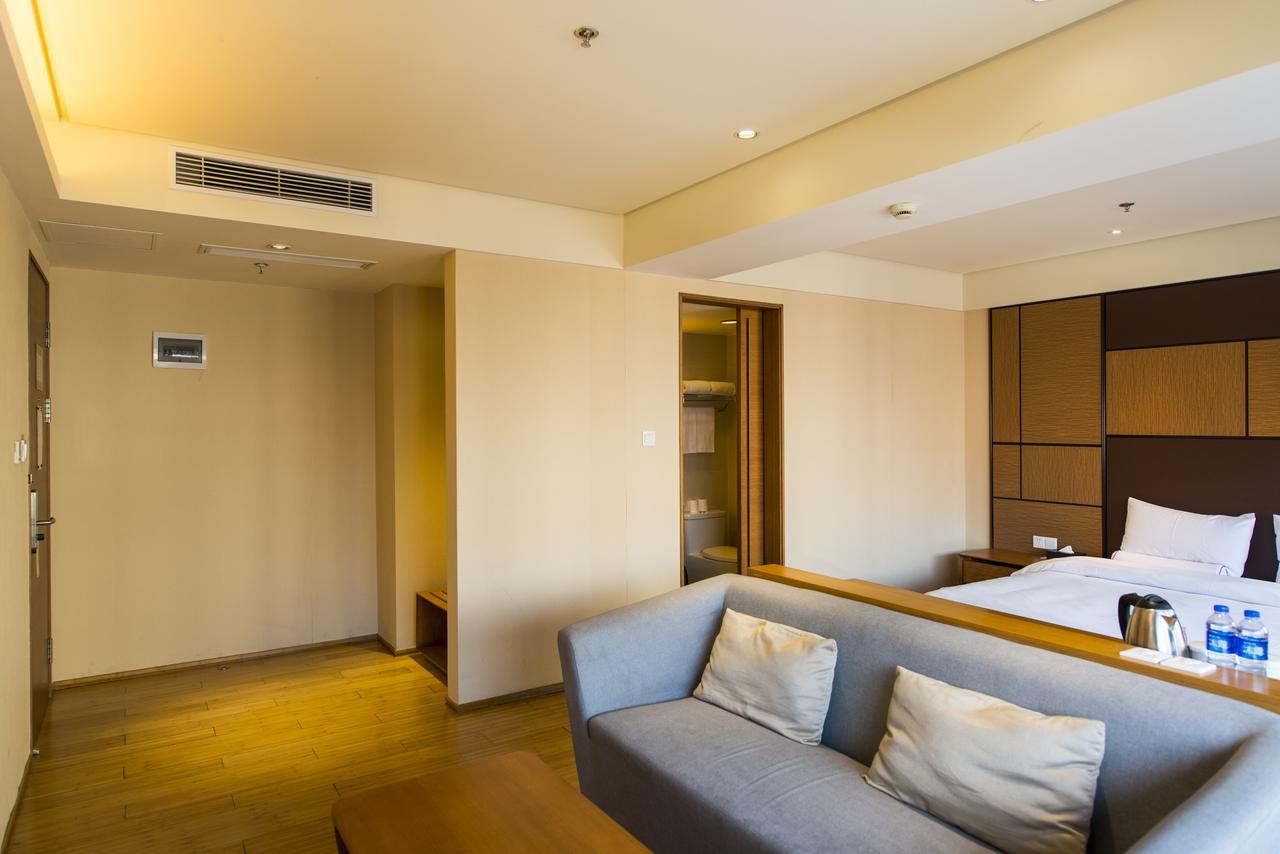 Ji Hotel Shanghai Kangqiao Xiupu Road Buitenkant foto